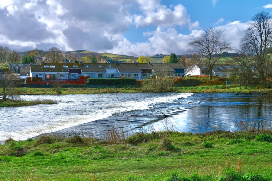 Guddling salmon and spinning in the Swirl Pool